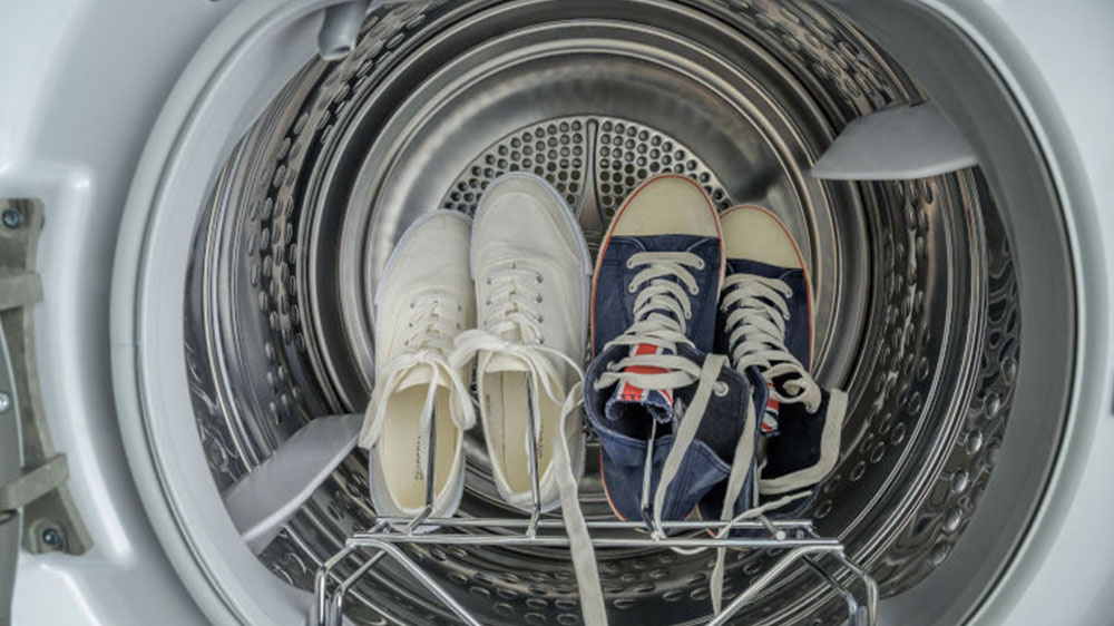 Sušička prádla Hoover NDPEH9A3TCBERXSS má držák na sušení bot_05