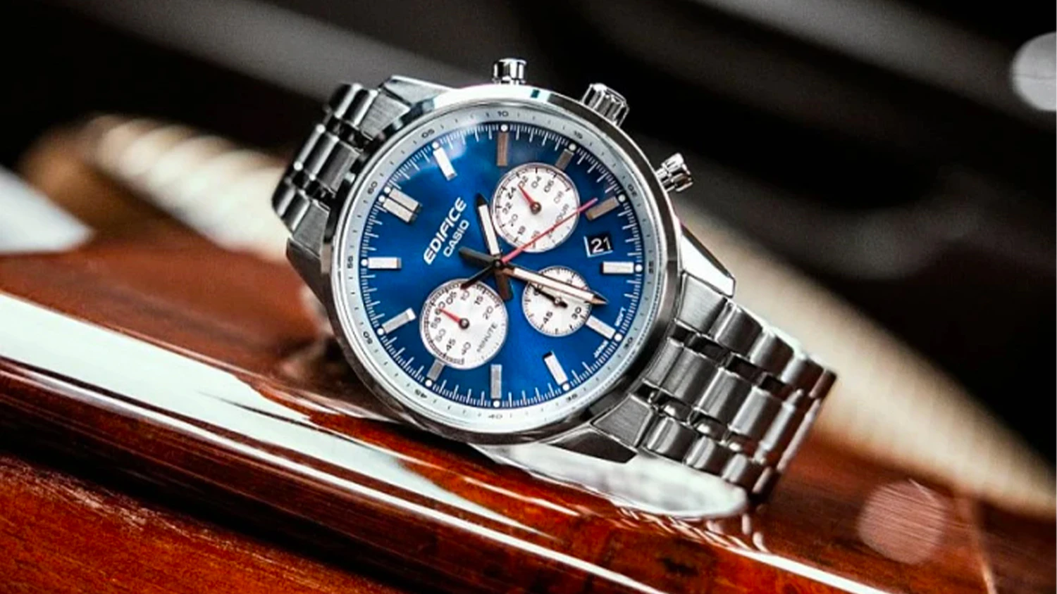 Hodinky Casio EFR-575D-2AEF na pánské ruce