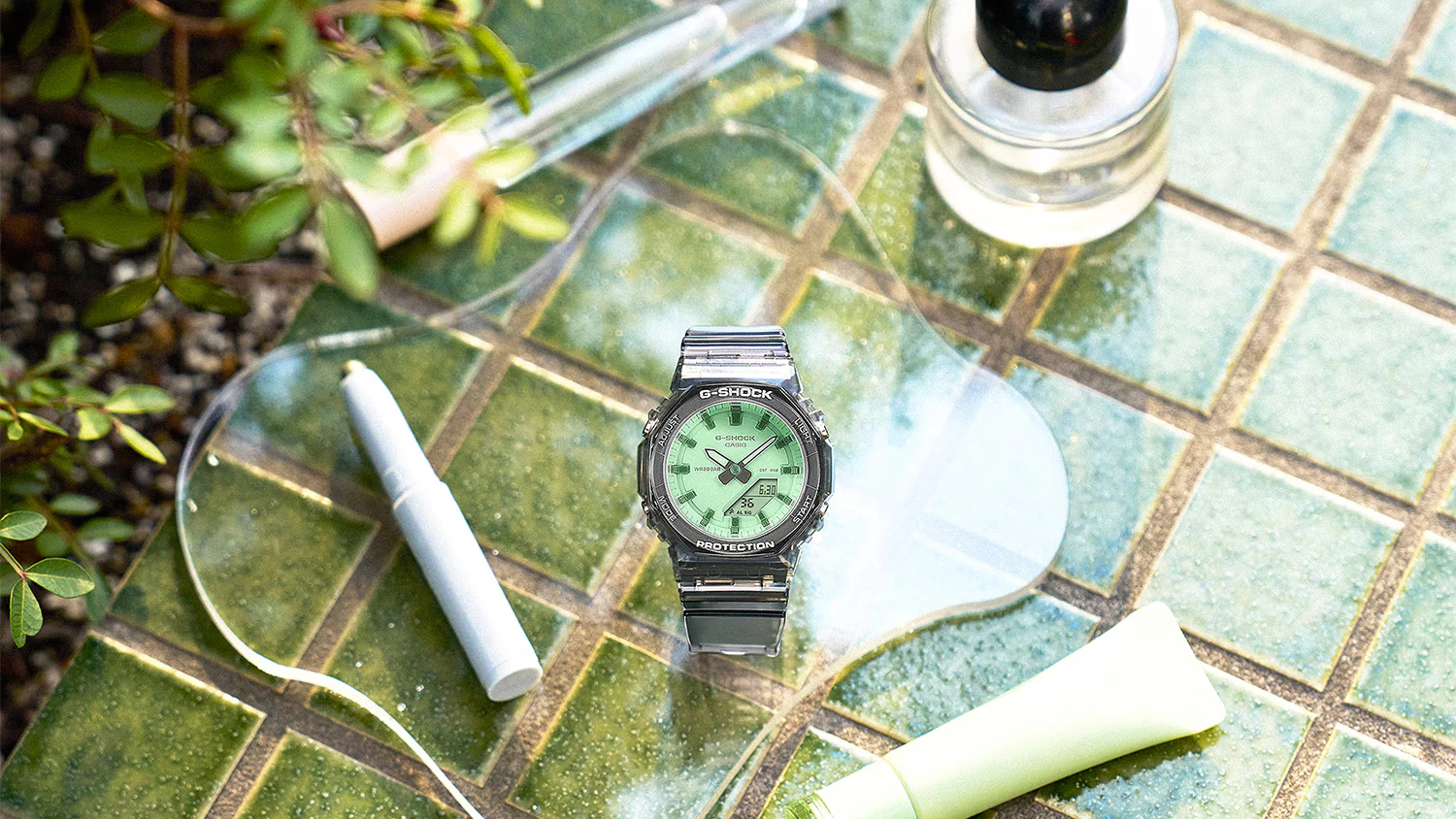 Náramkové hodinky Casio EFR-575D-4AEF na dlaždiciach s kozmetikou. 15054938-3