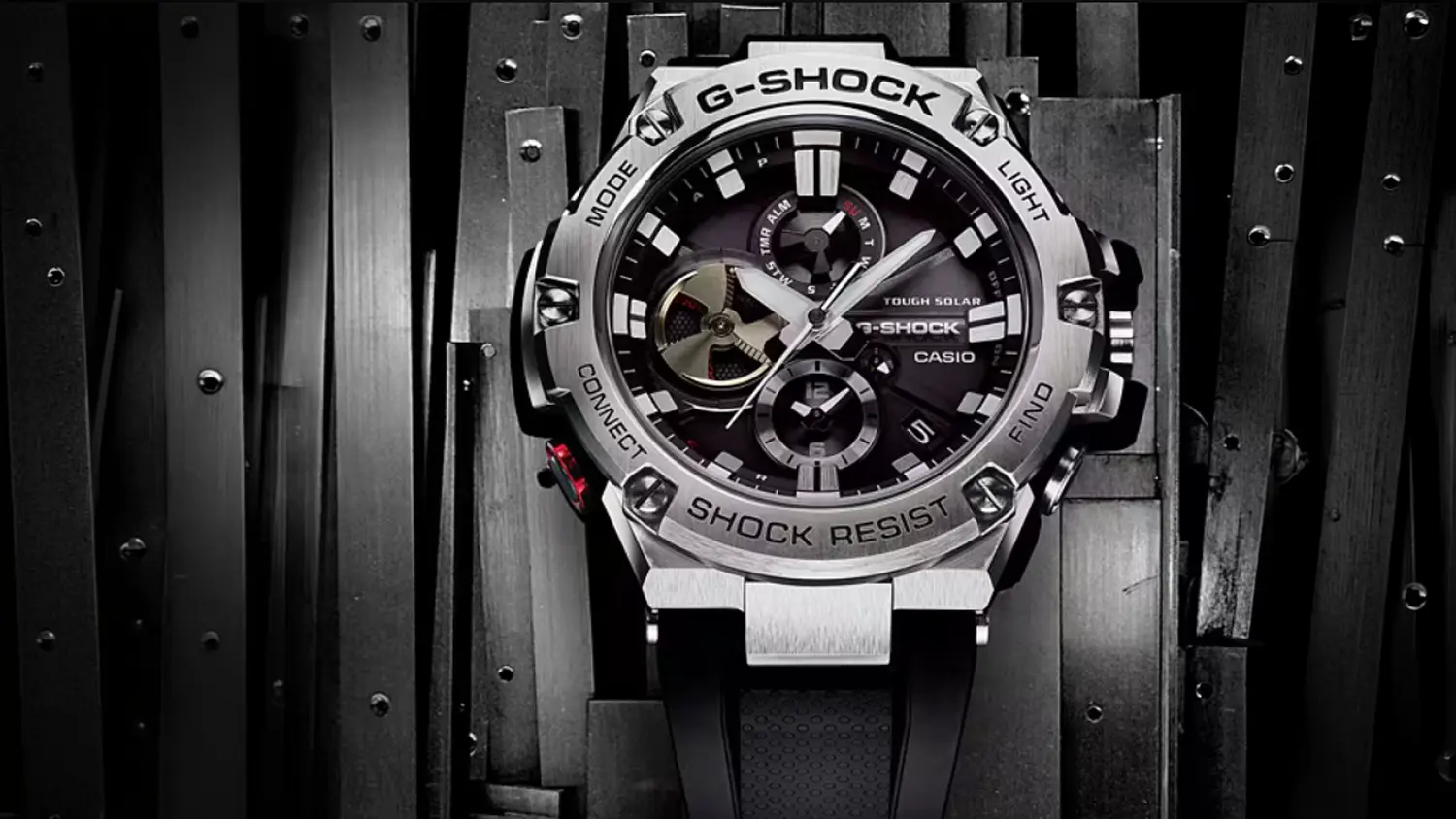 Detail na ciferník pánskych náramkových hodiniek Casio GST-B100-1AER G-SHOCK