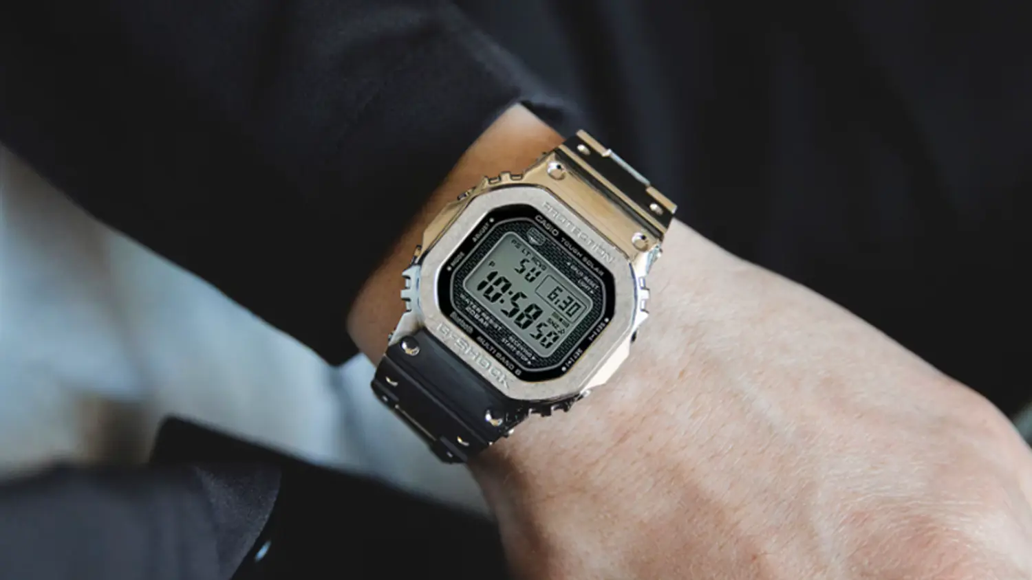 Hodinky Casio GMW-B5000D-1ER G-SHOCK na&nbsp;ruke