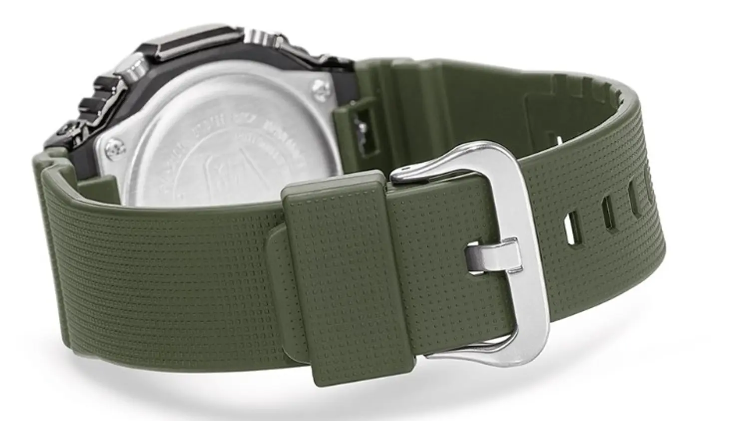 N&aacute;ramkov&eacute; hodinky Casio G-SHOCK GM-2100B-3AER na ruce muže.
