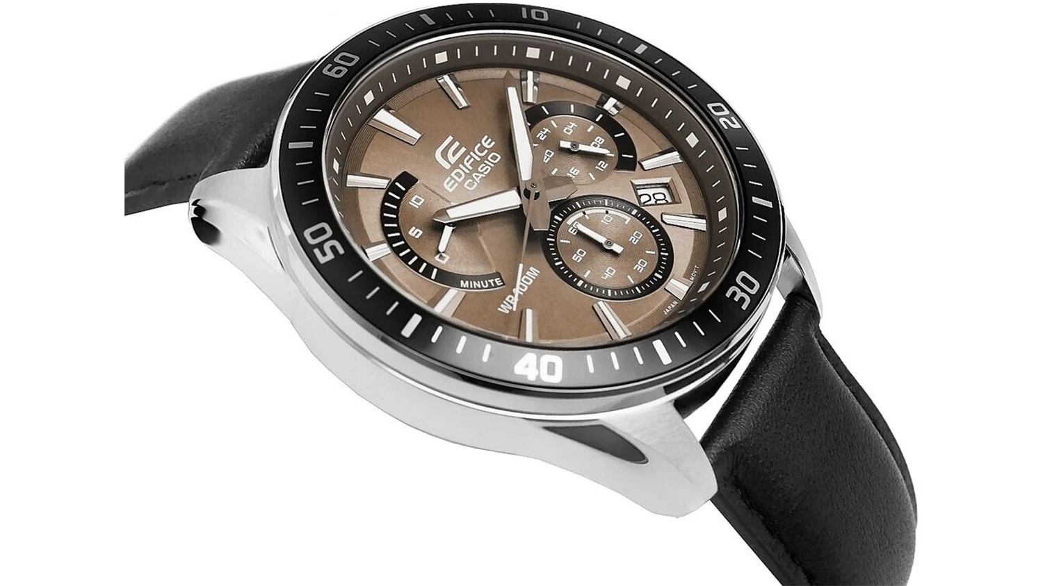 P&aacute;nske n&aacute;ramkov&eacute; hodinky Casio EFR-552L-5AVUEF z uhla