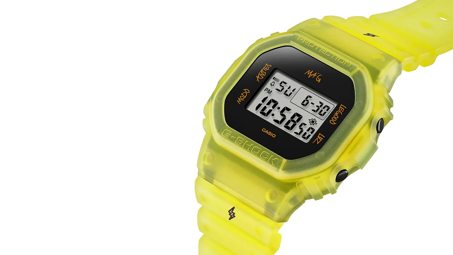Hodinky Casio G-SHOCK DWE-5600JB-1A9ER zboku s remienkom