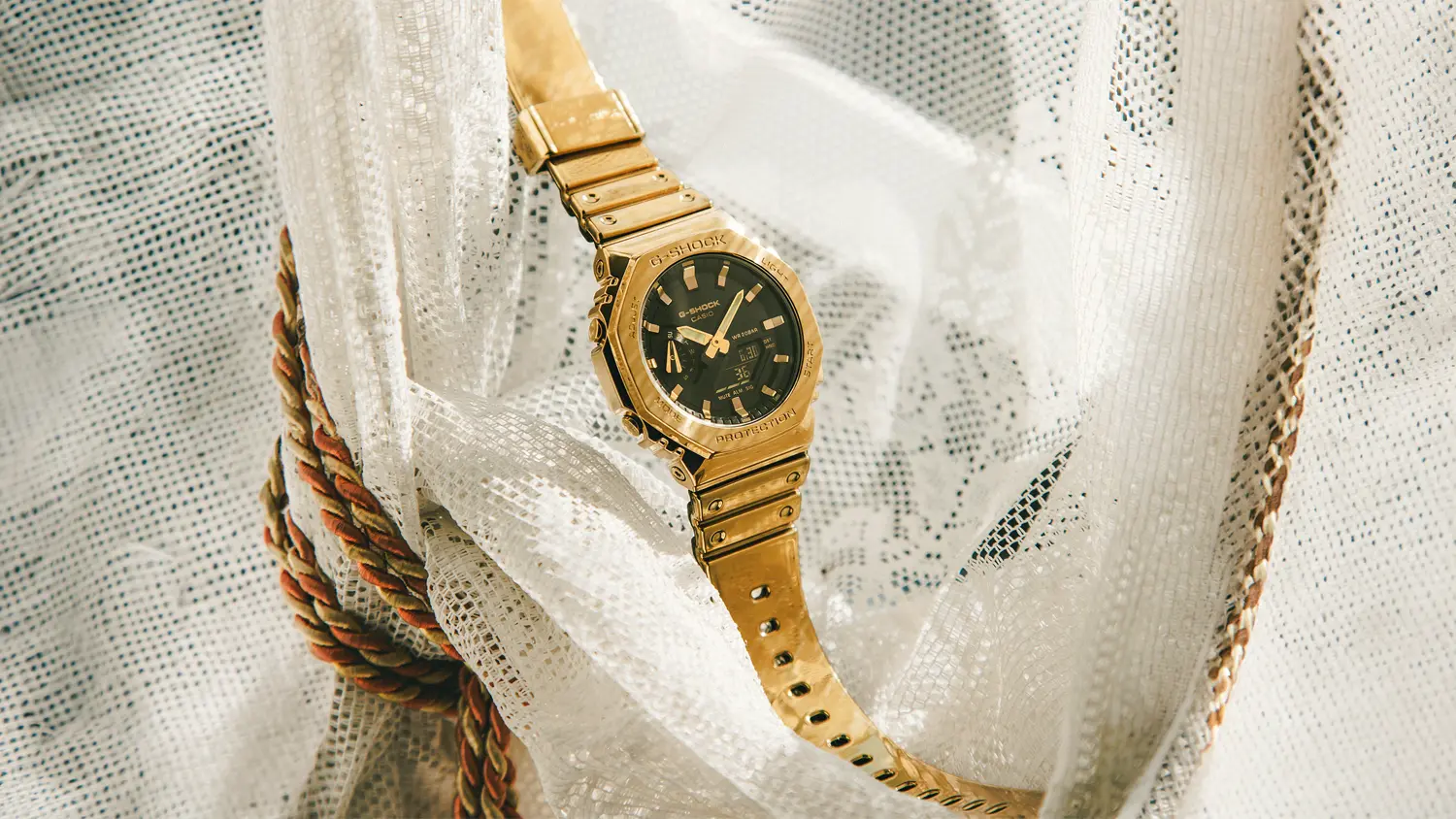 P&aacute;nske n&aacute;ramkov&eacute; hodinky Casio GM-2100YMG-9AER na&nbsp;z&aacute;clone