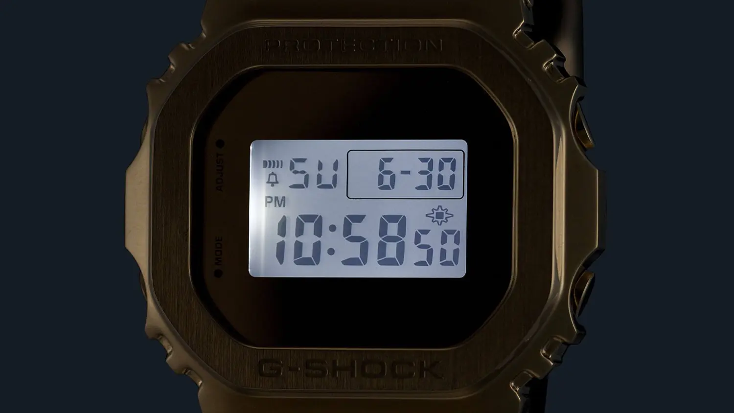 Pánské náramkové hodinky Casio GM-5600YMG-9ER G-SHOCK s LED podsvícením