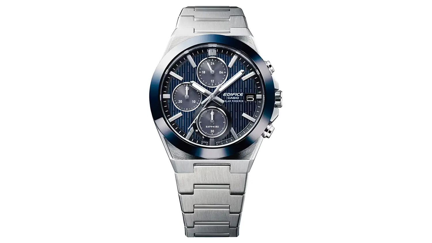 Přední strana hodinek Casio EFS-S650D-2AEF v pozadí s autem