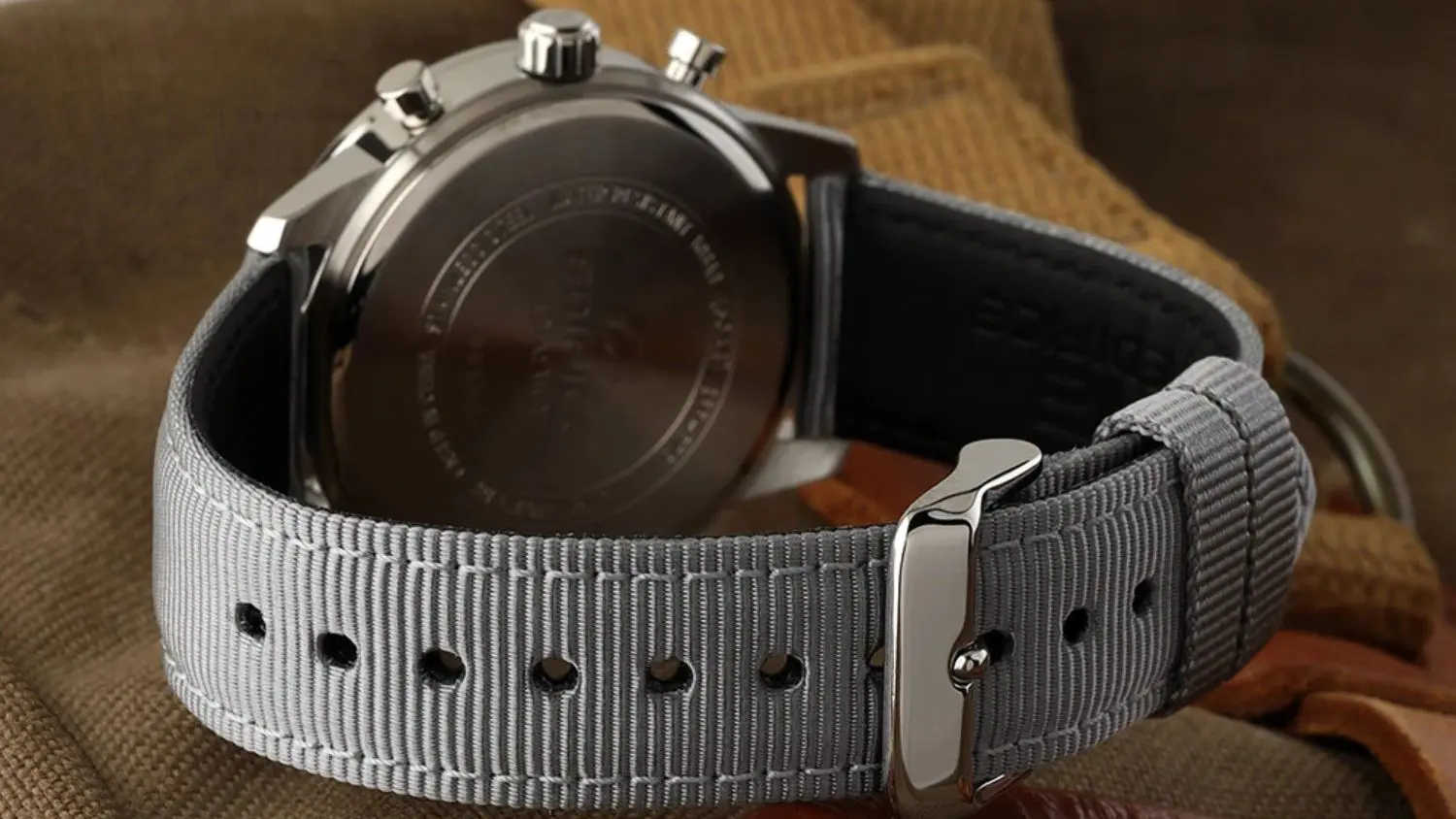 Remienok hodiniek Casio EFR-575-8AEF zozadu