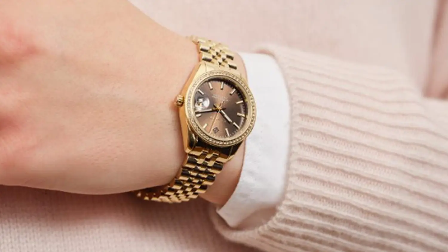 Dámske náramkové hodinky GANT G181103 SUSSEX MINI BIJOU-IPG na ruke
