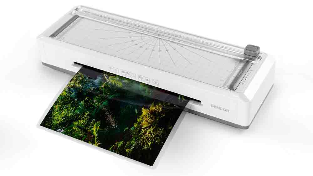 Laminovanie pomocou laminátora Sencor SLA A4 ZERO Warm Up _02