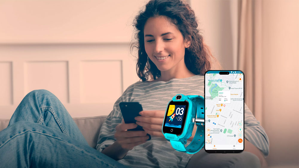 Maminka kontroluje polohu dítěte přes aplikaci v mobilním telefonu_02