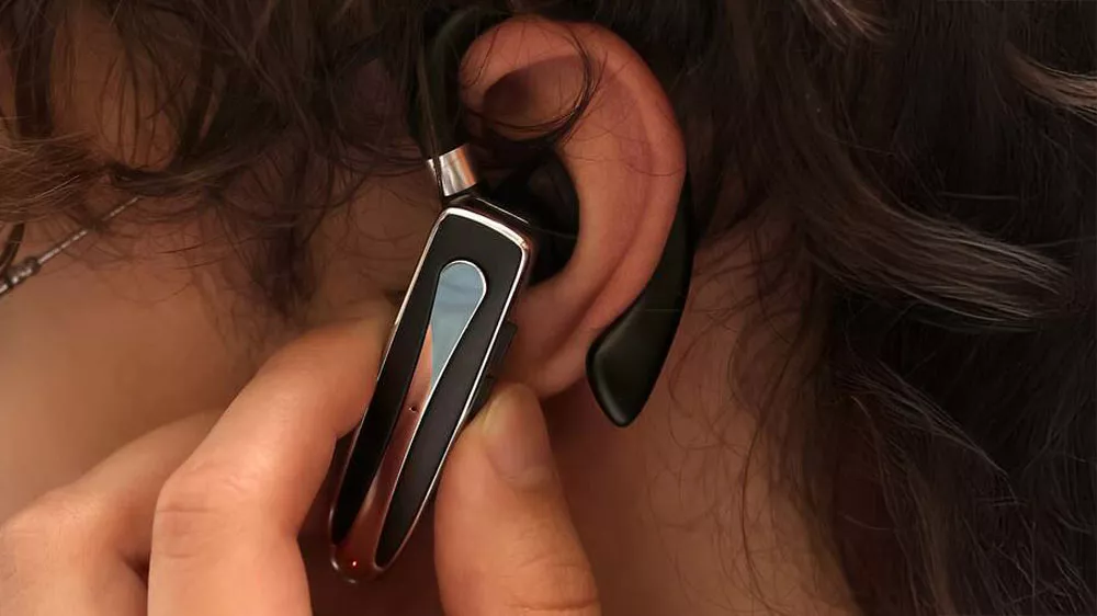 Handsfree Maxlife MXBH-01 BT v uchu_03