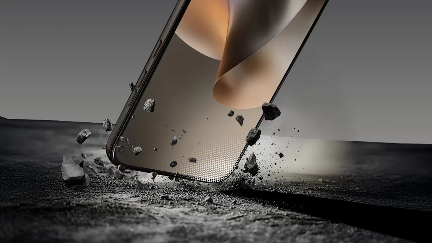 Padající telefon Motorola Moto G77