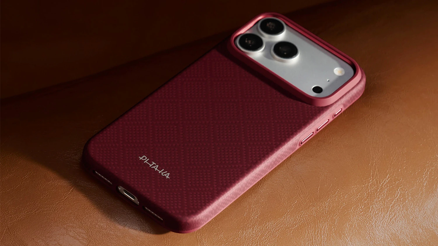 Telefon s krytem Pitaka Summa Case Burgundy iPhone 18 Pro Max