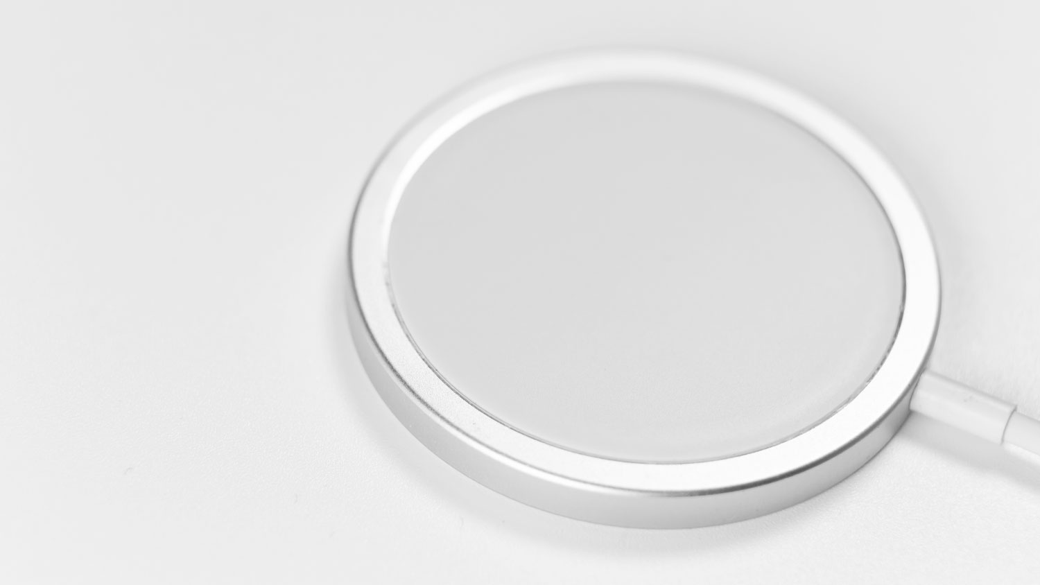 MagSafe nab&iacute;ječka