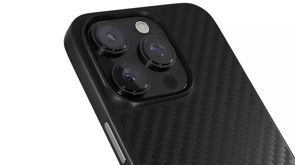 Přiblížený pohled na Epico Mag+ Carbon Case_02