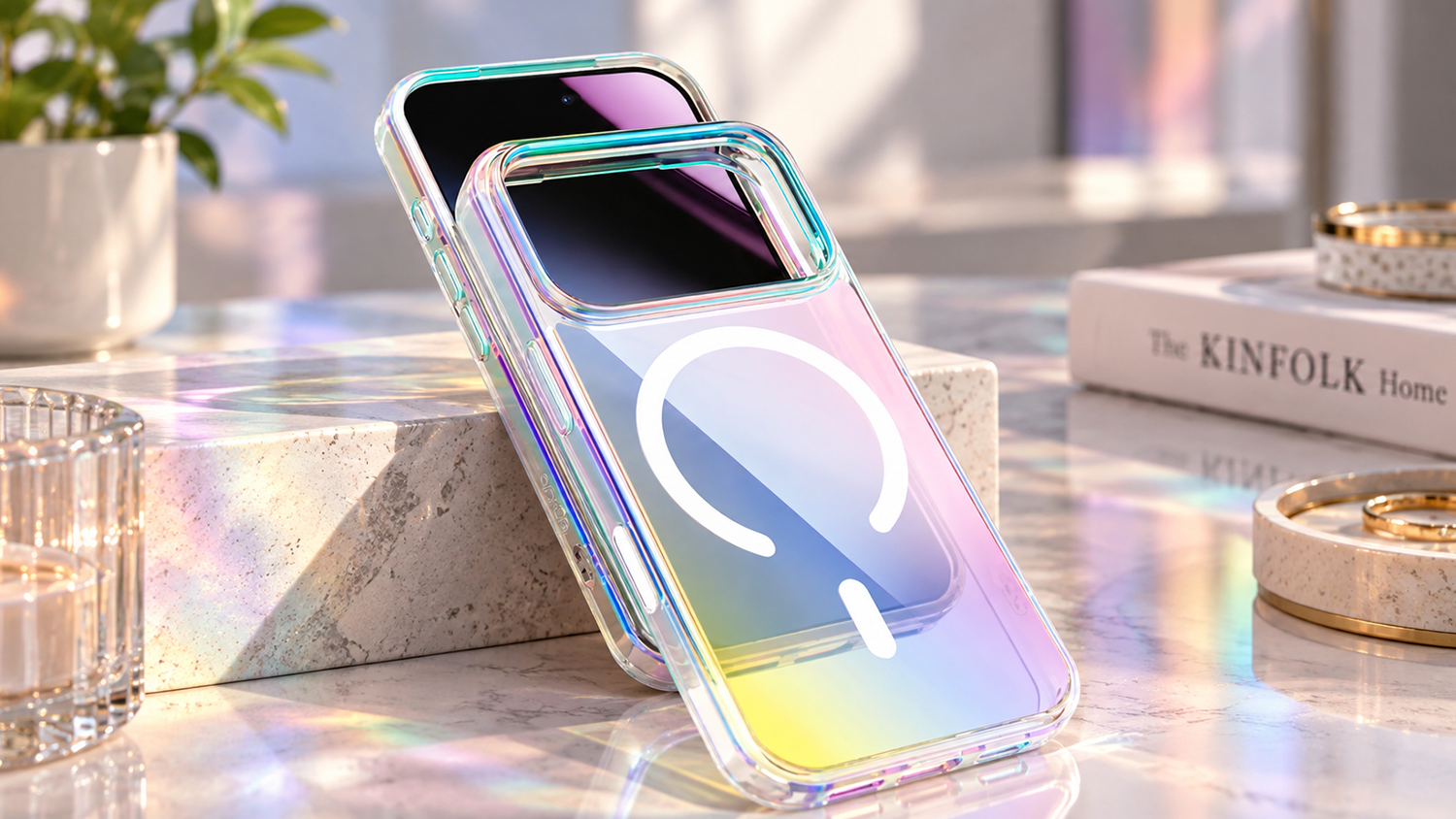 Kryt na mobil Epico Holographic Hero Mag+ dod&aacute; iPhonu 17 Pro Max/18 Pro Max na stole