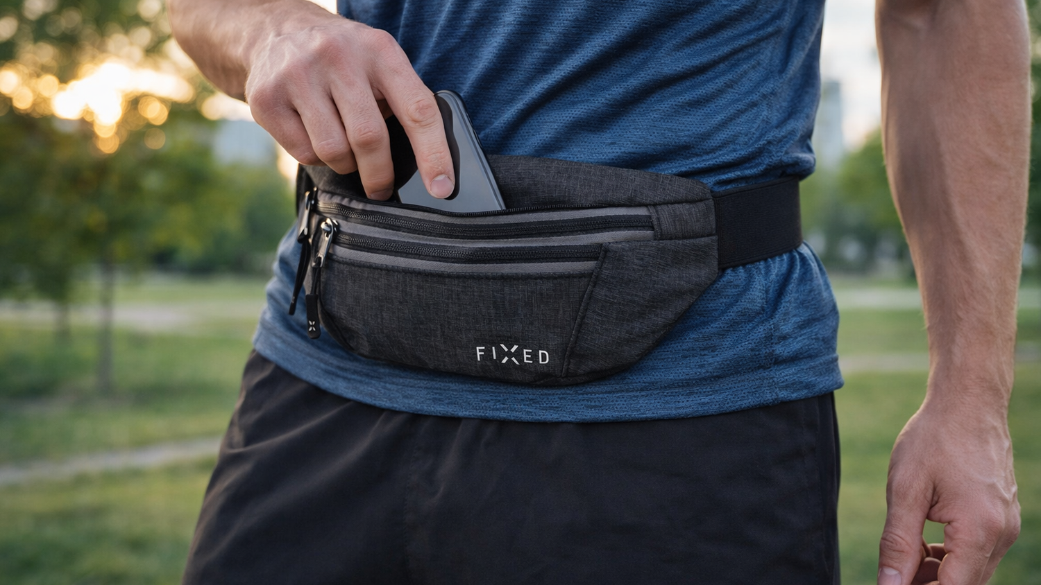 Muž s ledvinkou Fixed Sportbelt