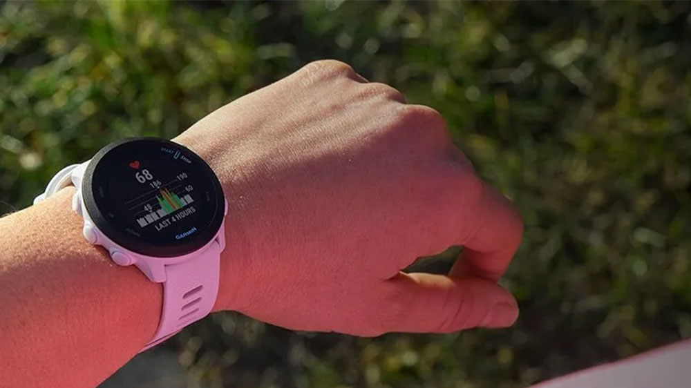 Spousta funkcí v hodinkách Garmin Forerunner 55 Aqua_04