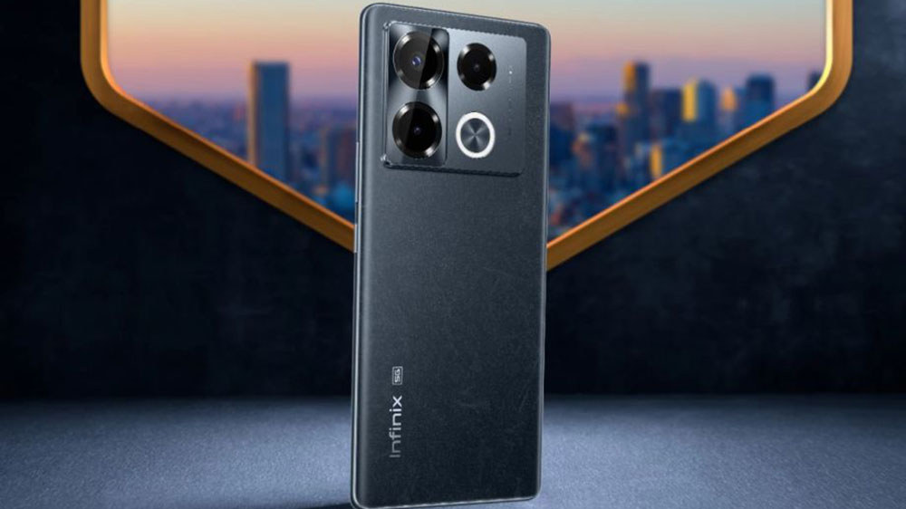 Zadní strana mobilního telefonu Infinix Note 40 PRO+_02