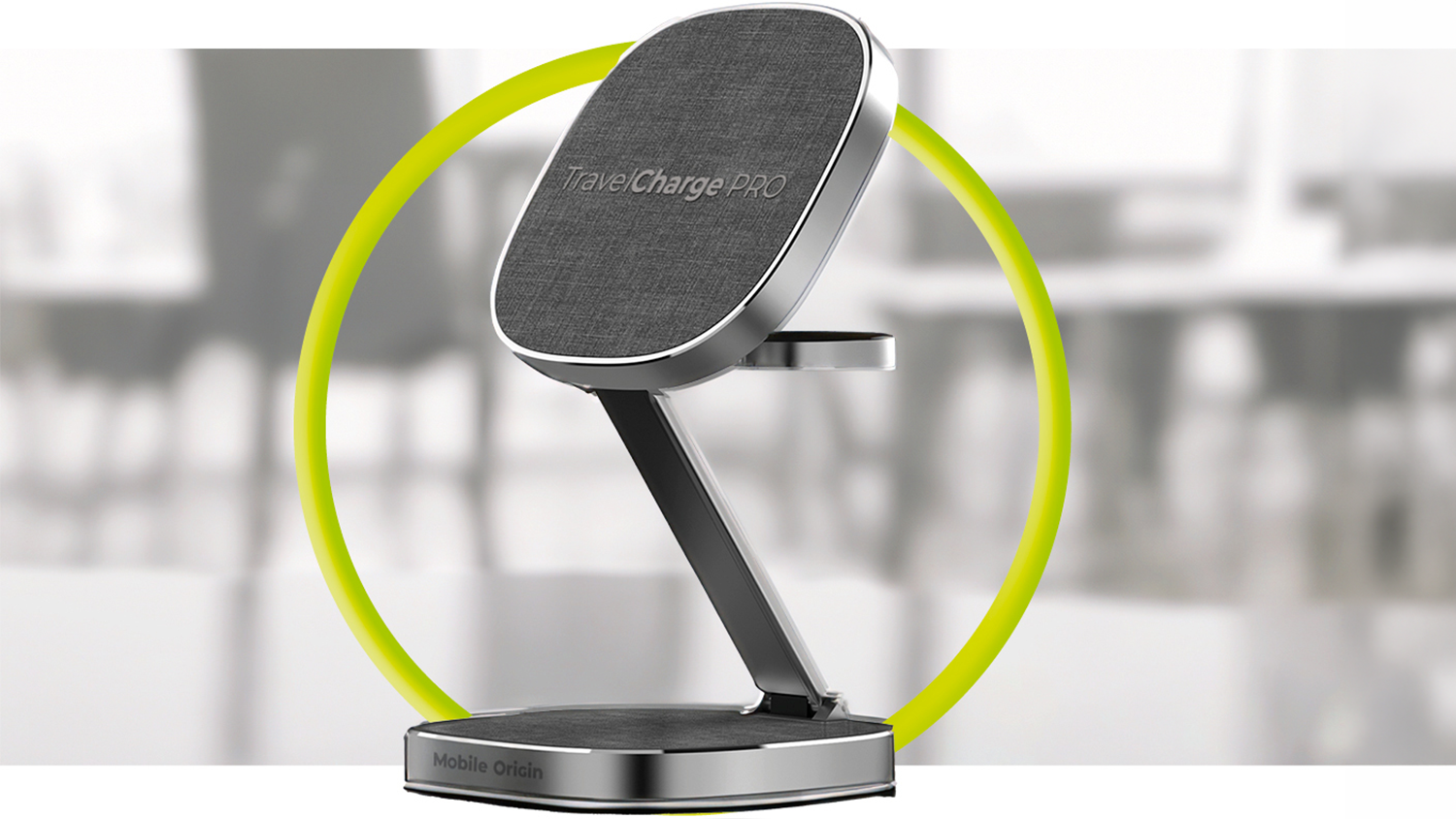 ezdrôtová nabíjačka Mobile Origin TravelCharge Pro na stole