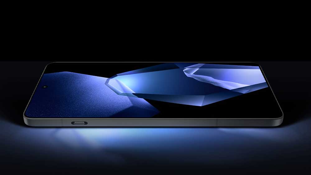 Bližší záběr na telefon OnePlus 13R_02