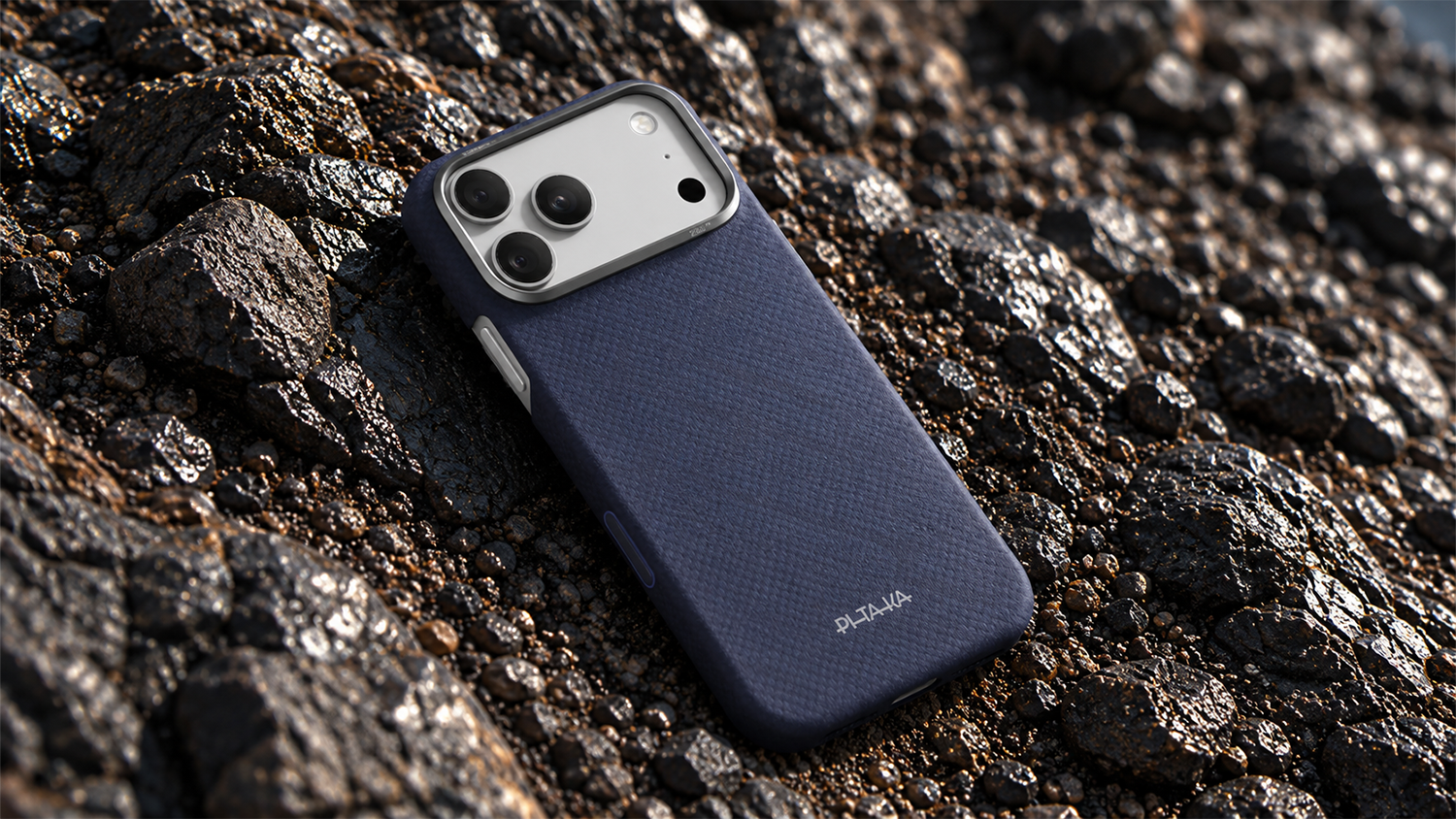 Kryt na mobil Pitaka Edge PTK Weaving Sapphire Blue &ndash; aramidov&eacute; proveden&iacute;