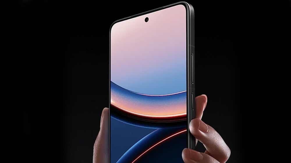 Mobilní telefon Poco F7 Ultra 16 GB/512 GB Black v ruce uživatele_02