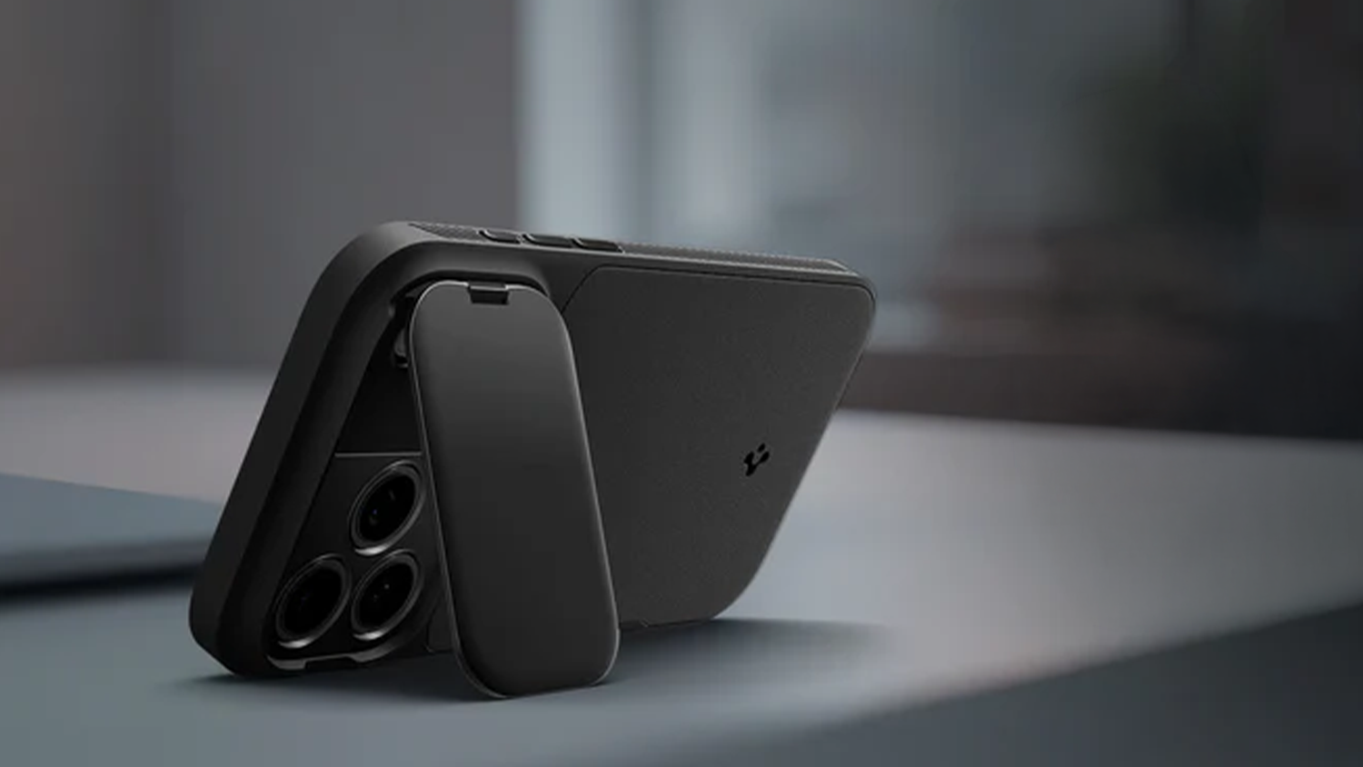Kryt na mobil Optik Armor MS Case jako praktický stojánek