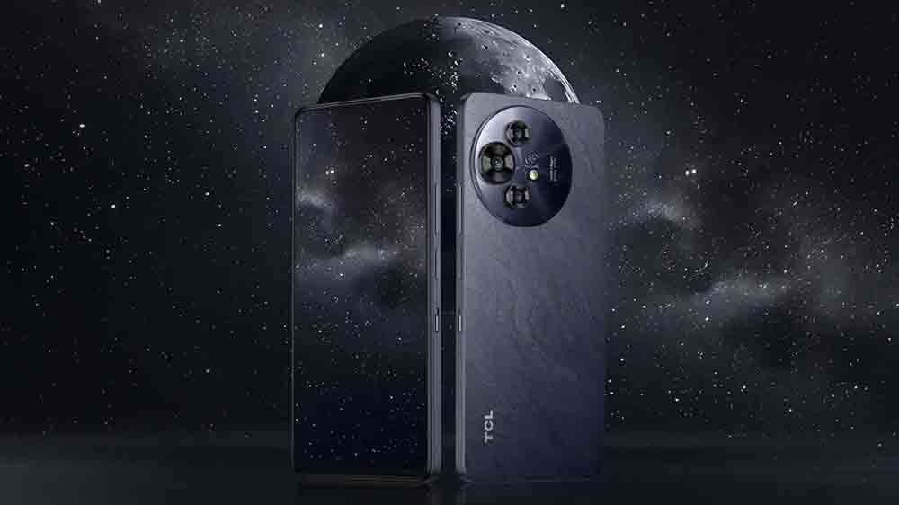 Vizualizace předn&iacute; a zadn&iacute; strany telefonu s připodobněn&iacute;m k Měs&iacute;ci_02