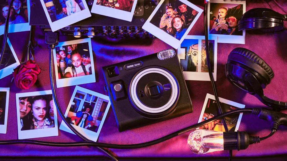Instantn&iacute; fotoapar&aacute;t Fujifilm INSTAX SQUARE SQ40_03