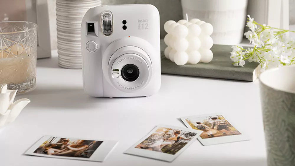 Instantn&iacute; fotoapar&aacute;t Fujifilm INSTAX mini 12