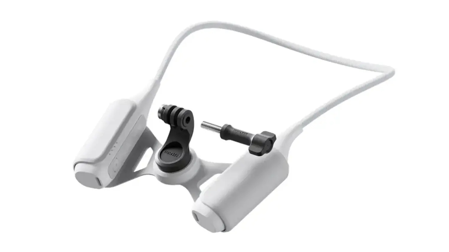 Krčn&iacute; drž&aacute;k Insta360 FOMO Power Neck Mount, detail na připevněn&iacute;
