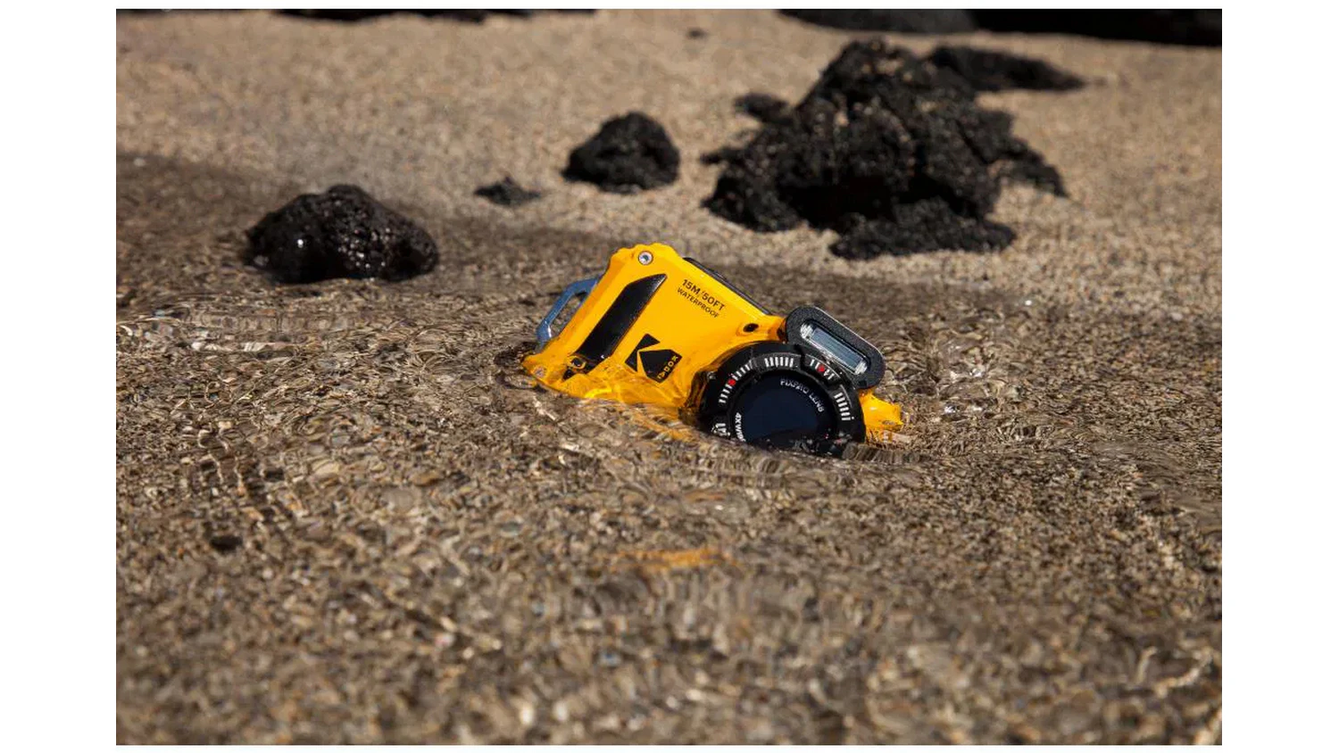 Kodak WPZ2 Yellow bundle v písku a vodě