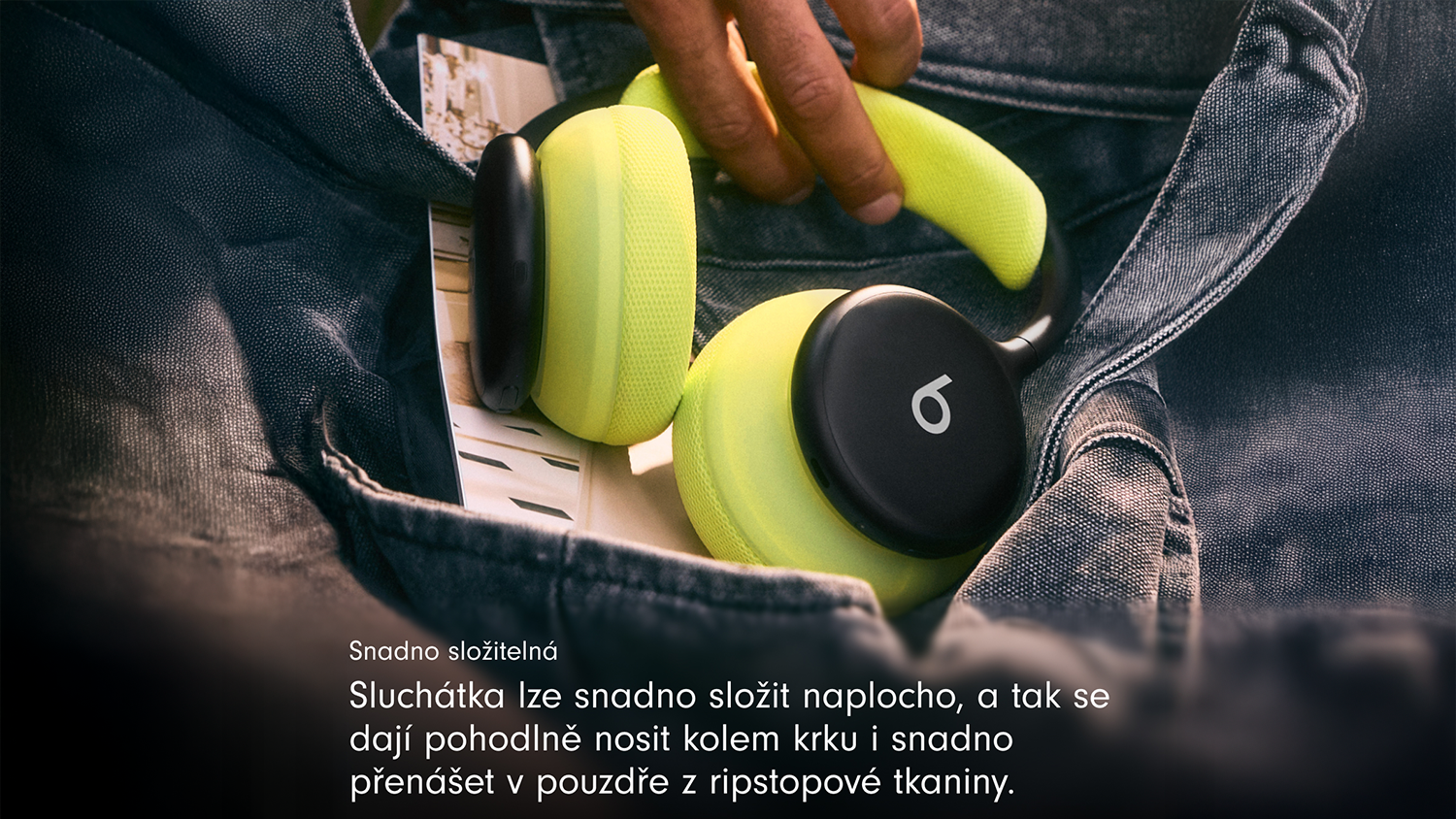 Skladanie slúchadiel a farebná kombinácia náušníkov a hlavového mosta
