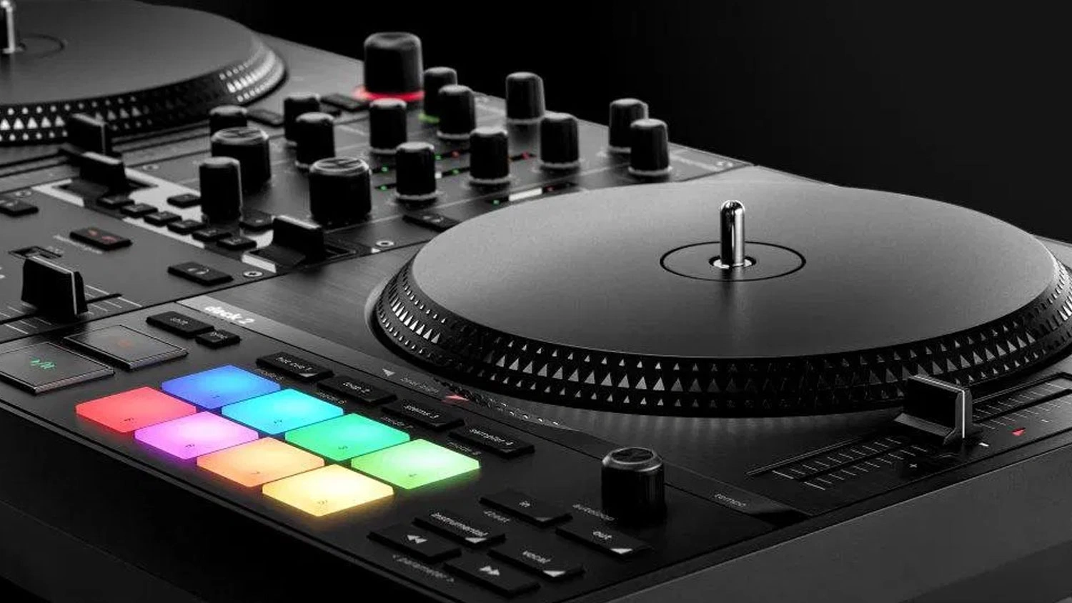 Motorizovan&eacute; tal&iacute;ře DJ kontroleru Hercules DJControl Inpulse T7