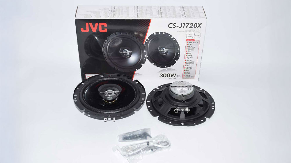 Autorepro JVC CS-J1720X v krabici_02