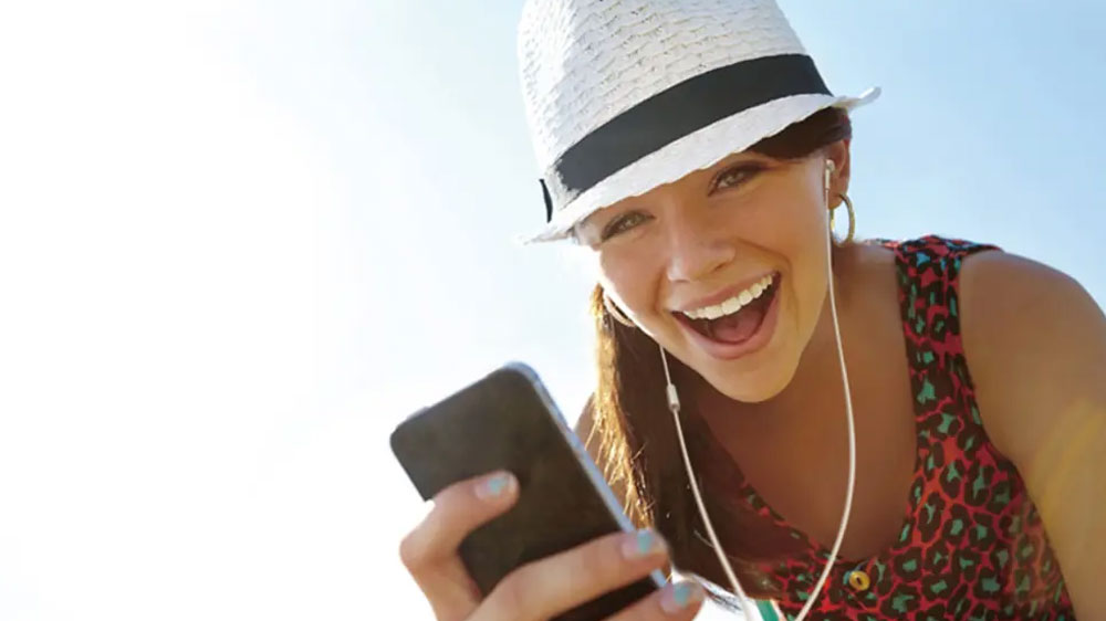 Dívka se suchátky Panasonic RP-TCM115E-W_02