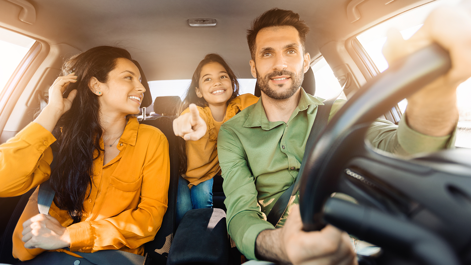 Rodina v autě Lively Family Moment Captured Inside Car Stock fotografie 2385200295 | Shutterstock