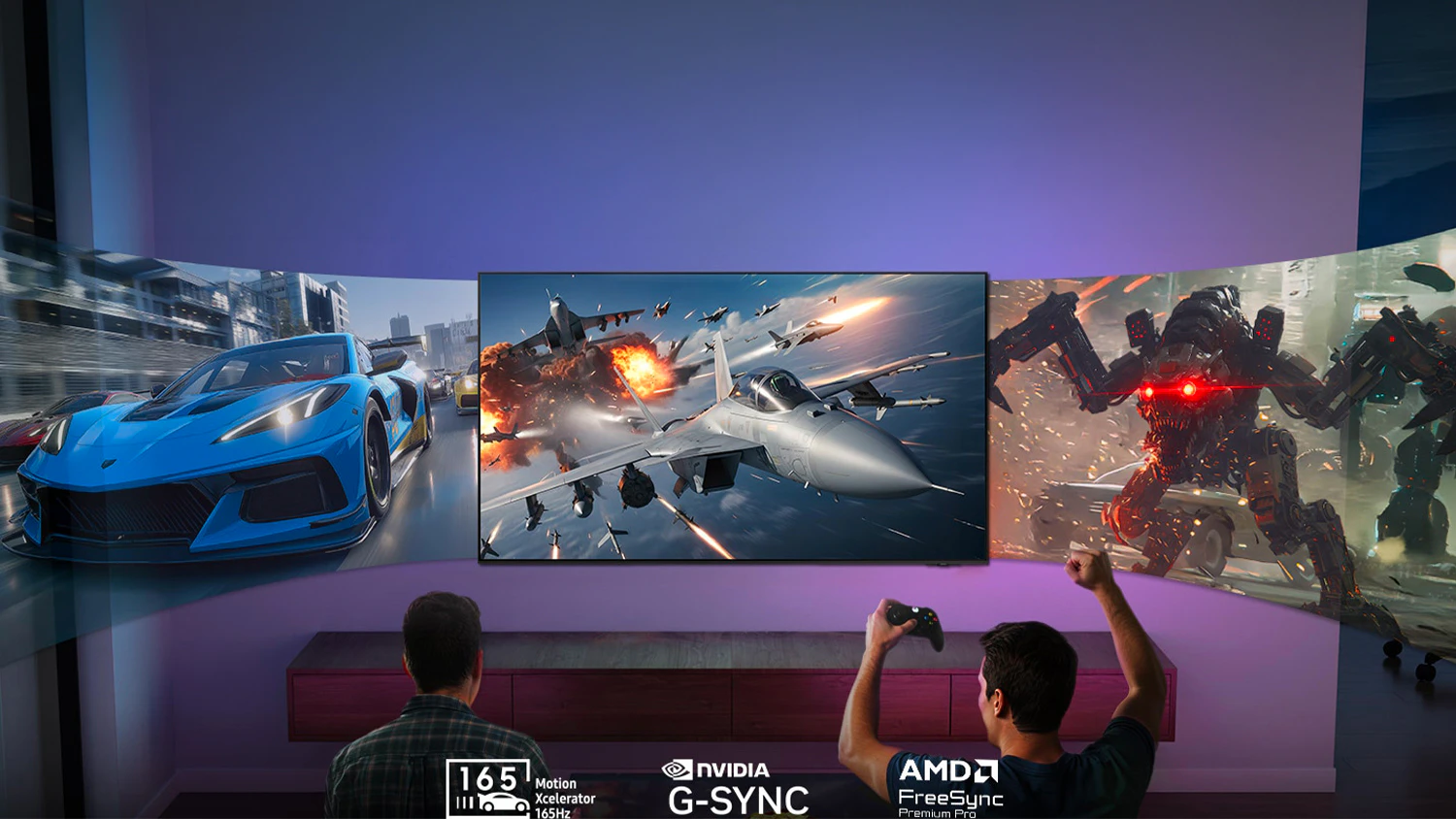 Muži hrající na televizi Samsung