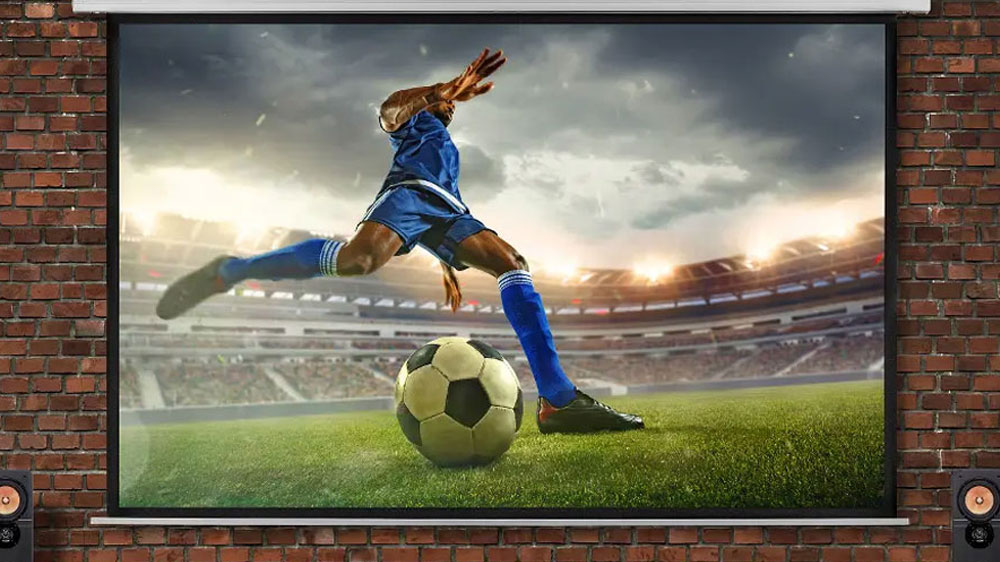 Fotbal promítající se na plátně_02