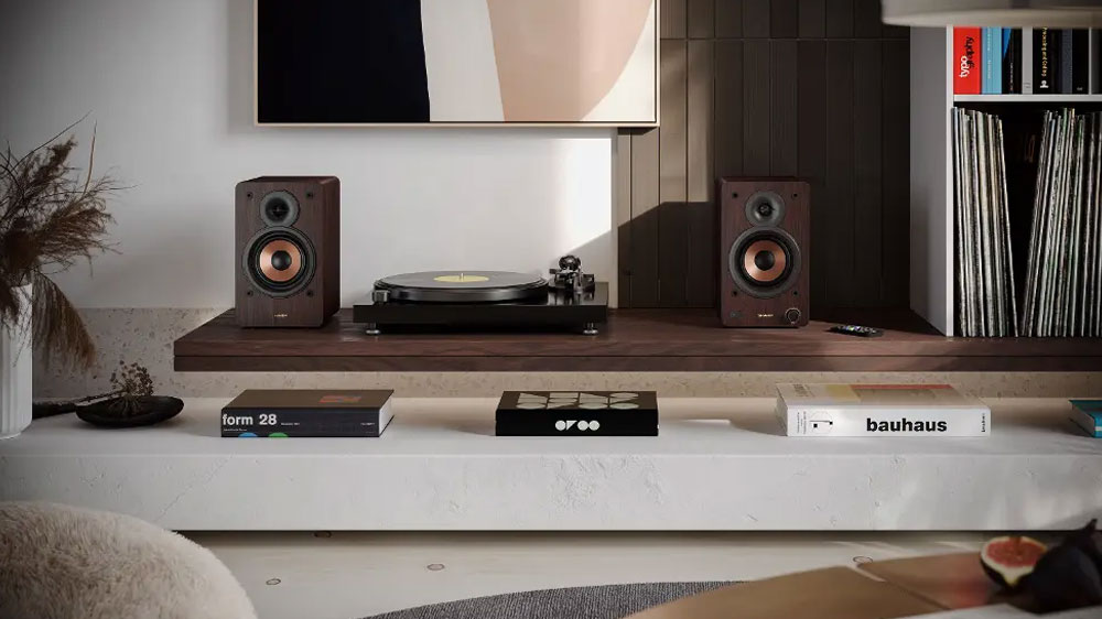 AV reprosoustava Sharp CP-SS30BR na obávacím stolku_02