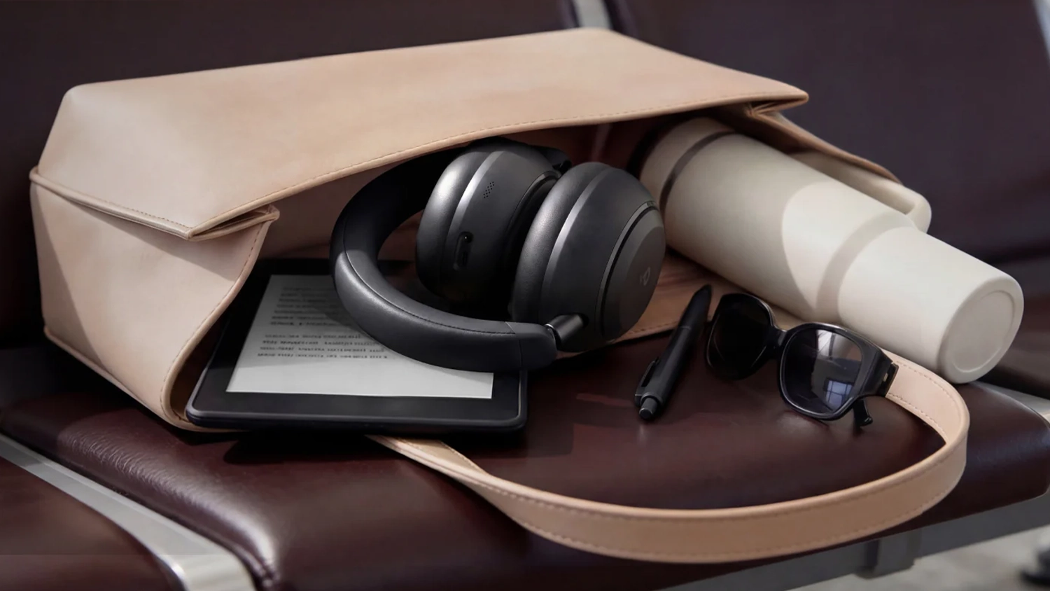 Bezdrôtové slúchadlá Anker Soundcore Space 2 v kabelke