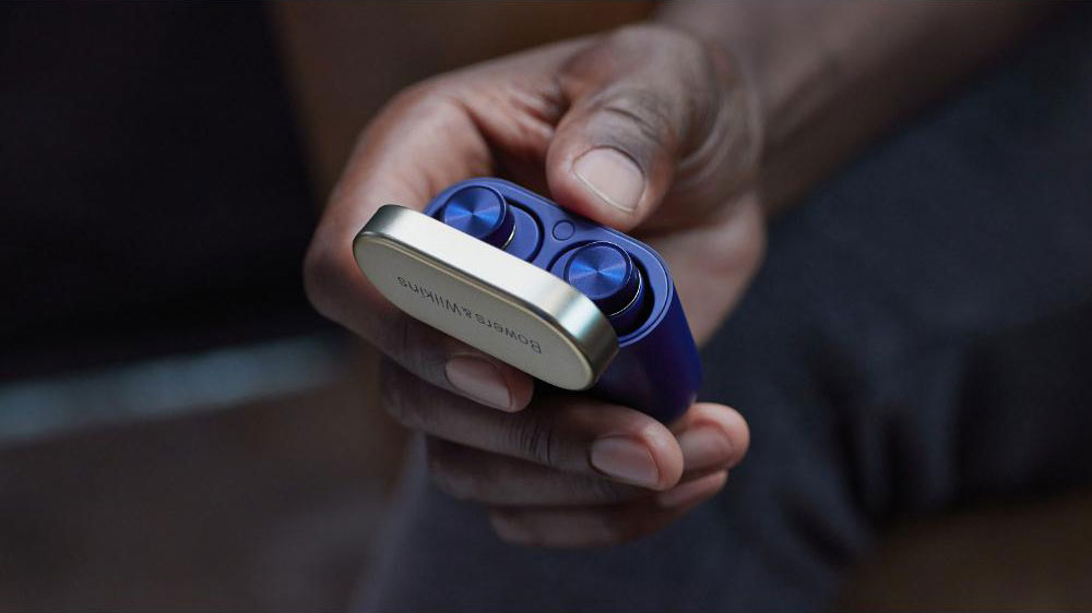 Krabička Bowers & Wilkins Pi7 S2 Canvas White_05