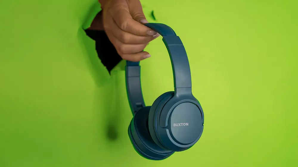 Uzavřen&aacute; bezdr&aacute;tov&aacute; sluch&aacute;tka Buxton BHP 7300 BLUE