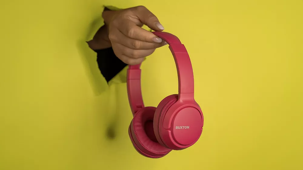 Uzavřen&aacute; bezdr&aacute;tov&aacute; sluch&aacute;tka Buxton BHP 7300 PINK