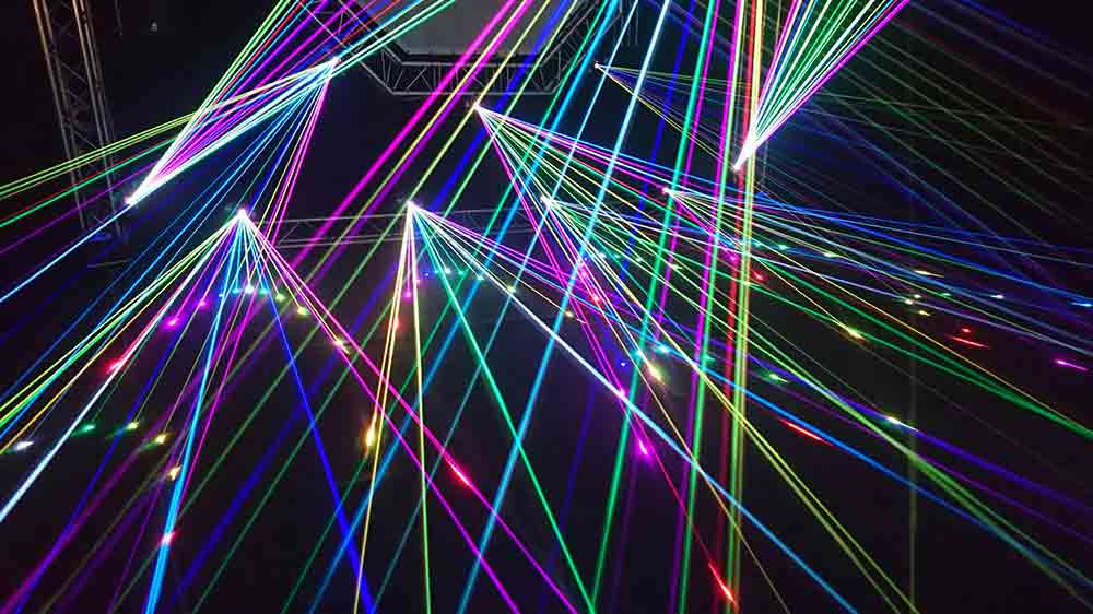 Prezentace p&aacute;rty atmosf&eacute;ry_04