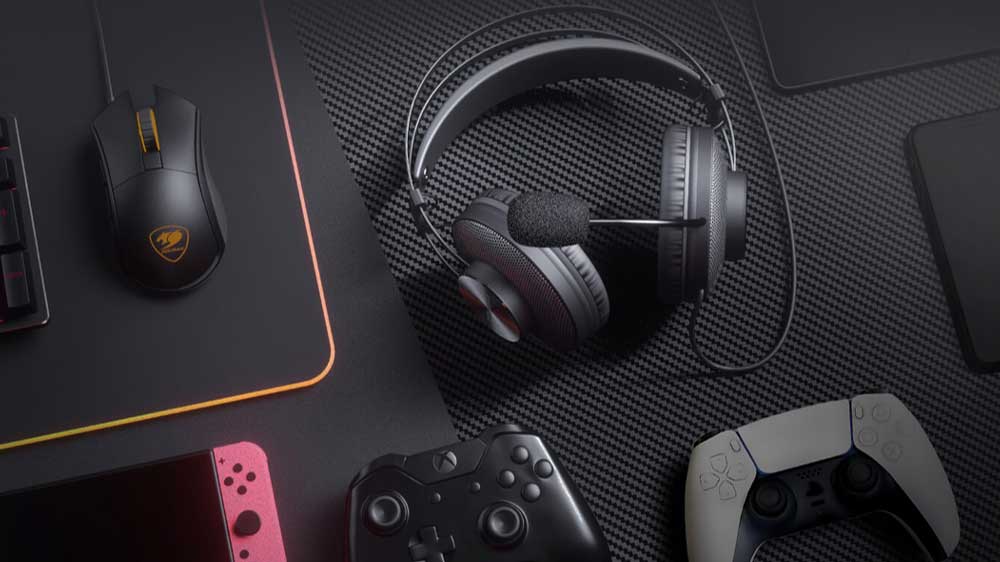 Herní setup se sluchátky COUGAR Immersa Essential_03