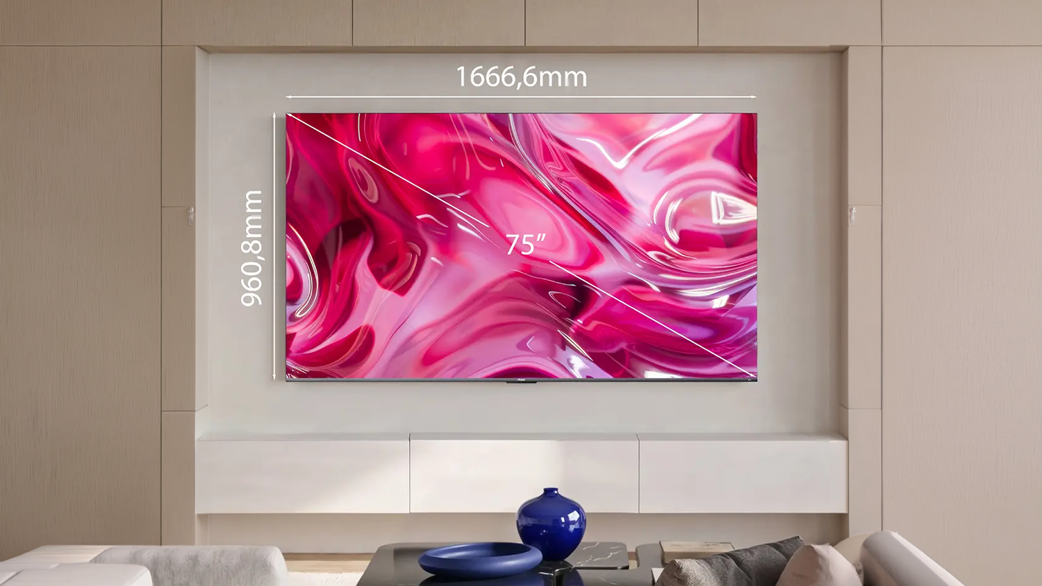 Záber na televízor Haier na stene s rozmermi