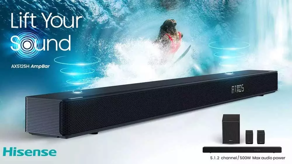 Soundbar Hisense AX5125H a v pozad&iacute; plavkyně vynořuj&iacute;c&iacute; se nad hladinu_03